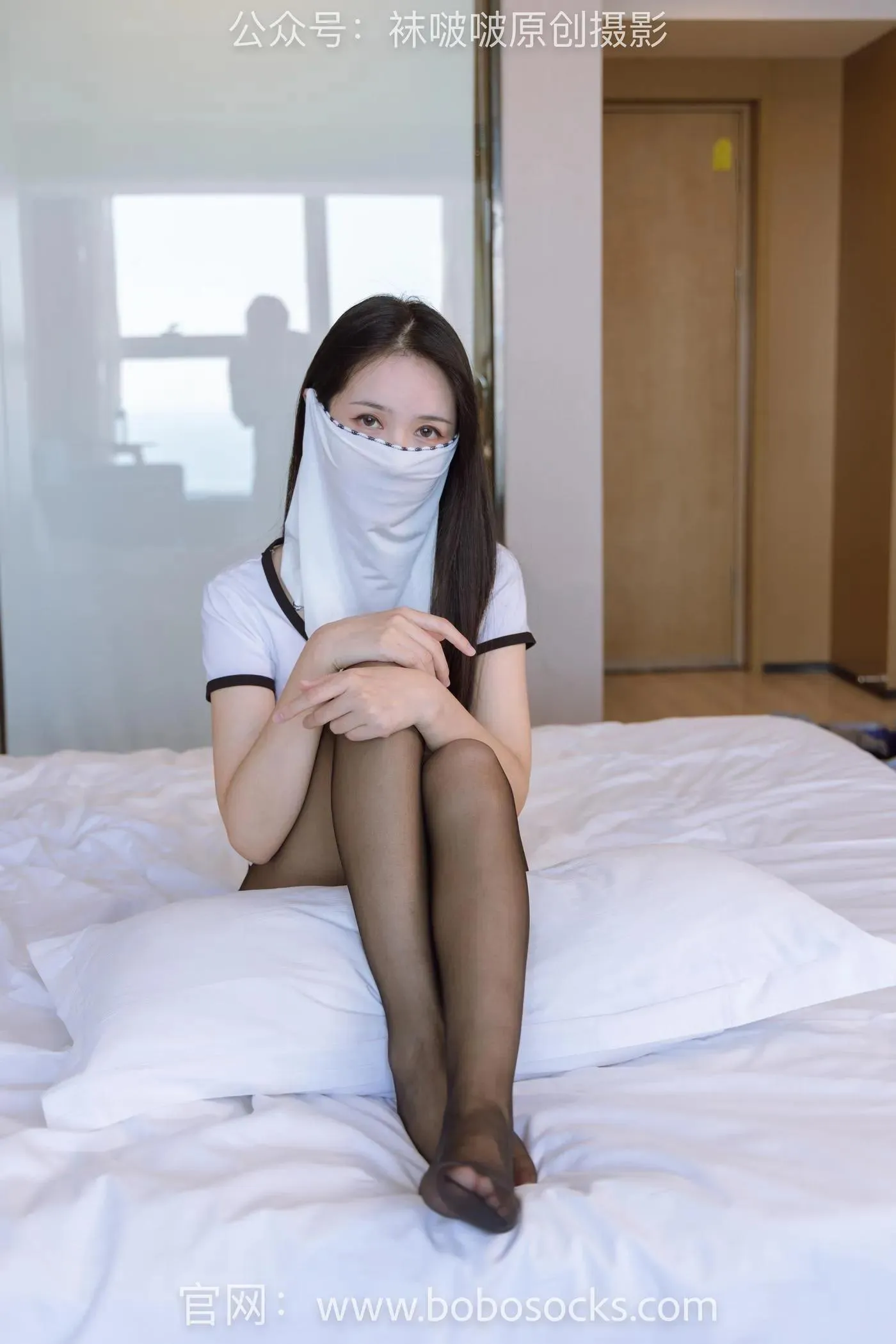 [BoBoSocks袜啵啵]NO.144 小安-板鞋、黑丝、部分戴面纱 [168P]插图1